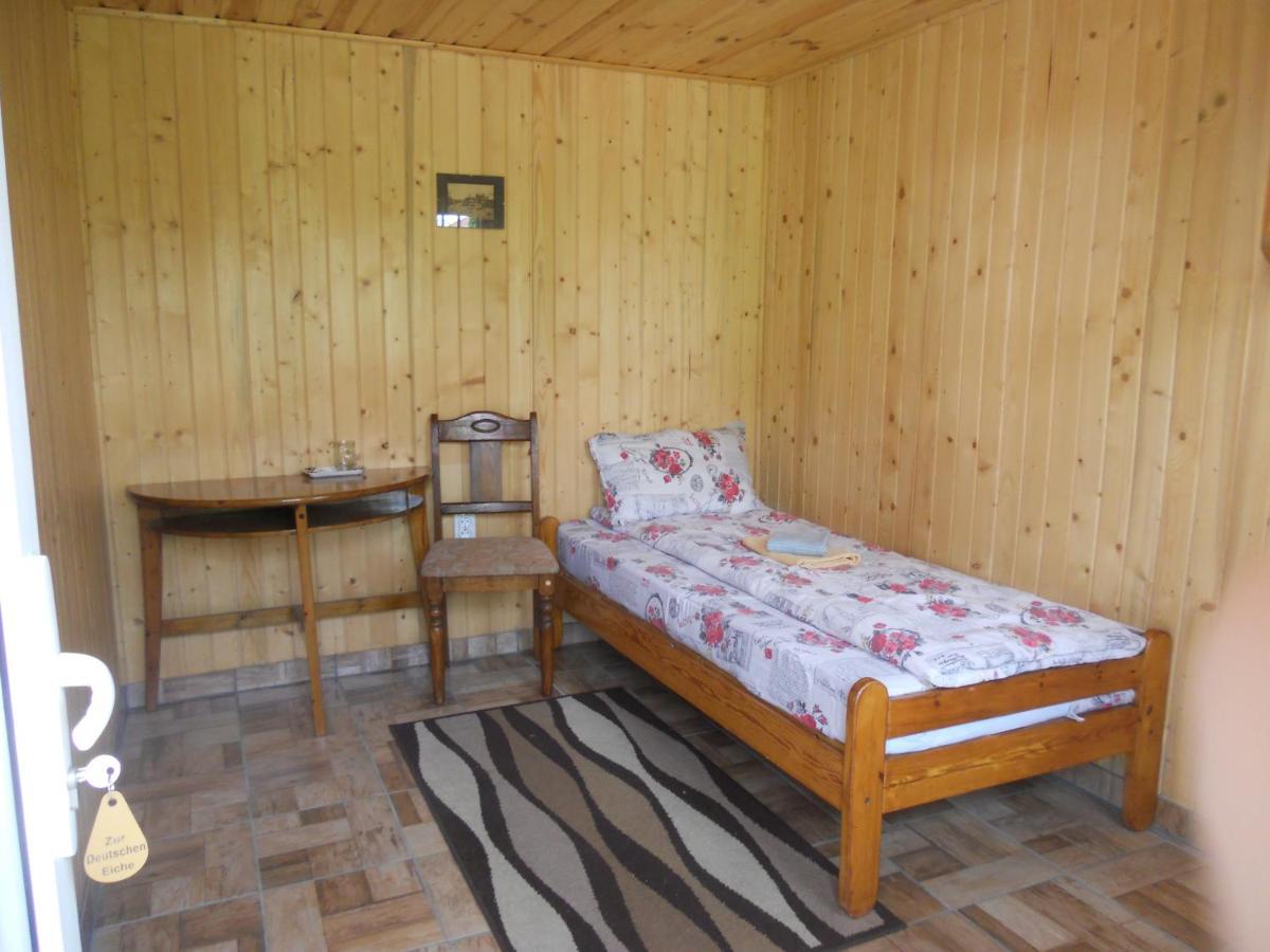Pension, Camping & Biker Station Zur Deutschen Eiche Ciocanesti Buitenkant foto