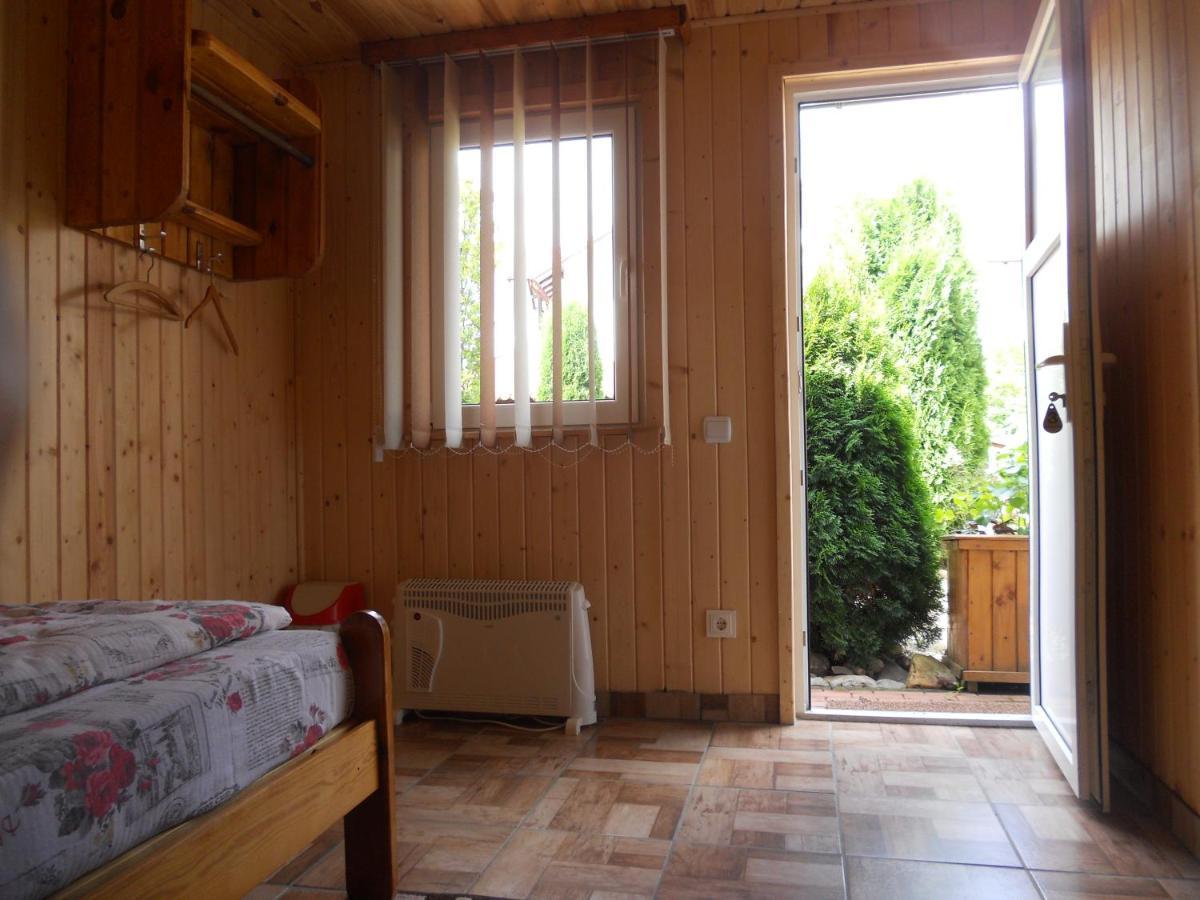 Pension, Camping & Biker Station Zur Deutschen Eiche Ciocanesti Buitenkant foto